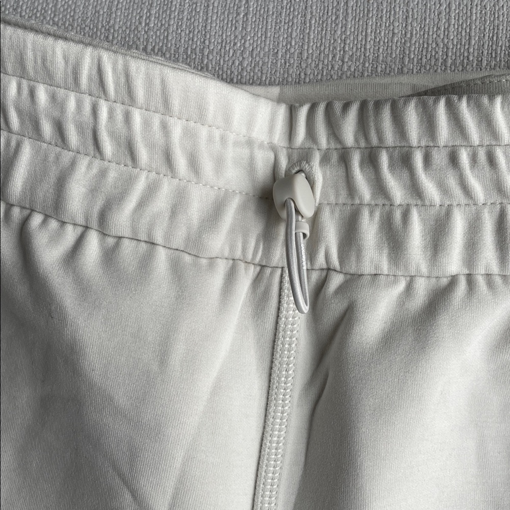 NWT Lululemon softstreme high rise pant regular size 6 in BONE - Picture 4 of 11